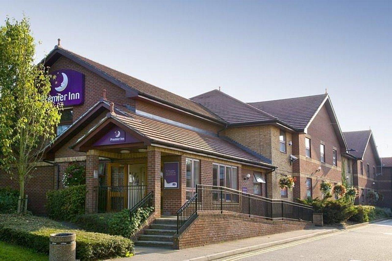 Premier Inn コルチェスター エクステリア 写真