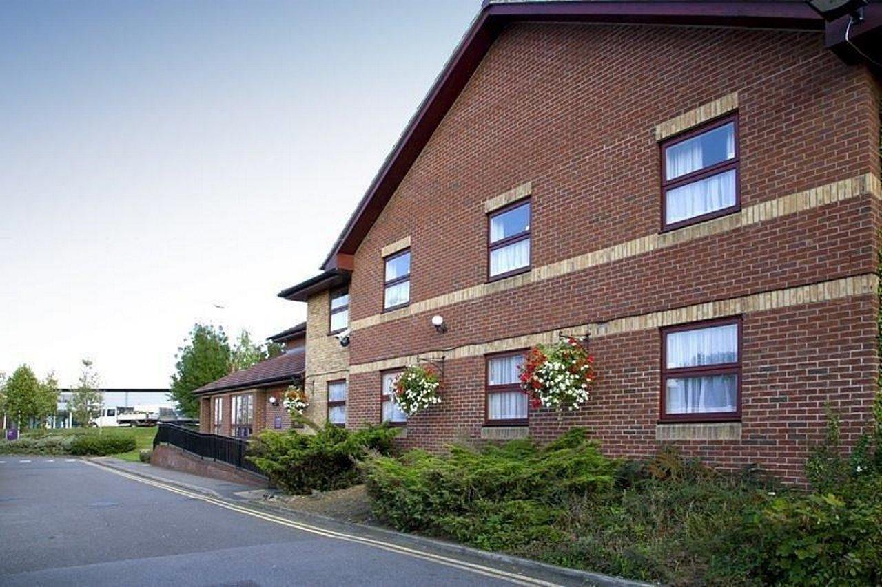 Premier Inn コルチェスター エクステリア 写真